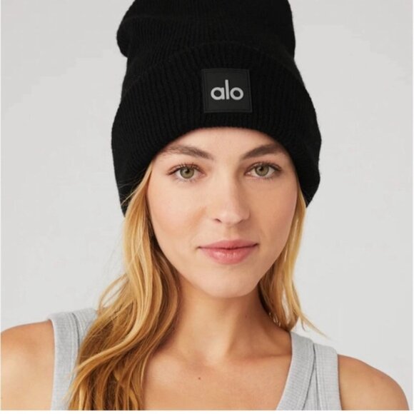 Alo Everyday Beanie - Picture 1 of 2